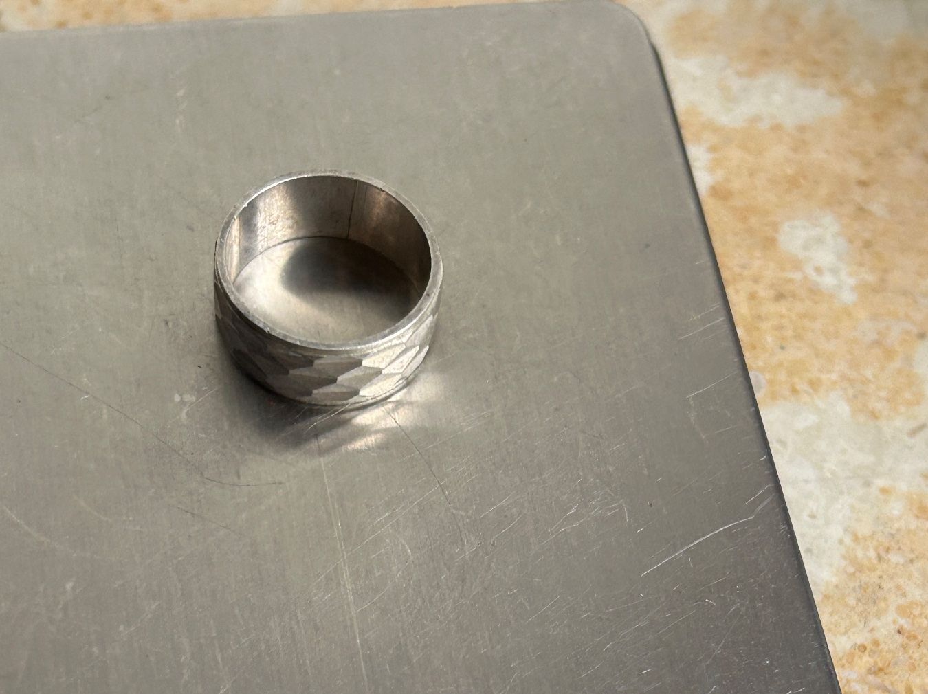 Anelli: Hammer Schlag Ring Silber (Grösse 50) – Usato da Laufen venduto da belleskulptur 7