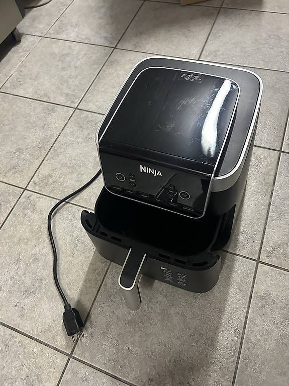 Backöfen: Friggitrice ad aria ottime condizioni  – Gebraucht aus Bellinzona von cam_9fcv 2