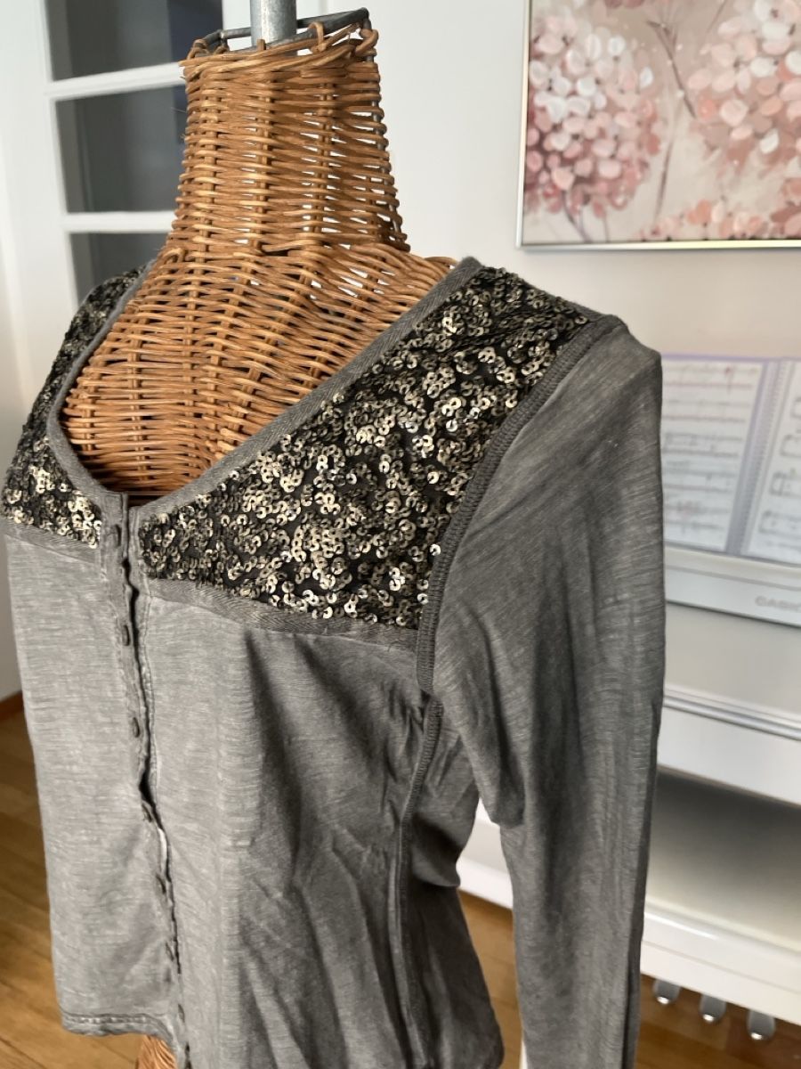 Nile Jacken: Langarmshirt mit Pailleten, Nile, XS – Gebraucht aus Solothurn von Bobesch08 3
