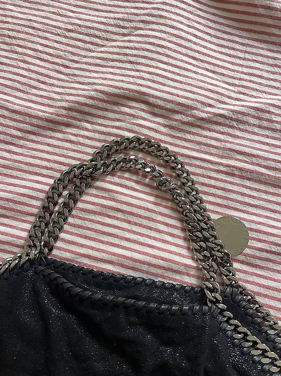 Stella McCartney Sacs femmes: Stella McCartney Falabella Tasche – D'occasion à Zürich par lei_f5ds 1