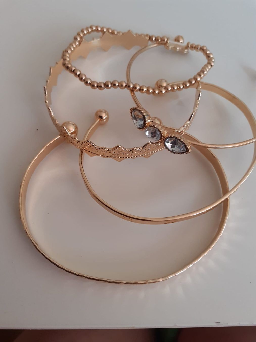 Bracciali & Braccialetti: 4 Armbänder – Nuovo e nell'imballaggio originale da Stansstad venduto da kam_5wgj 3