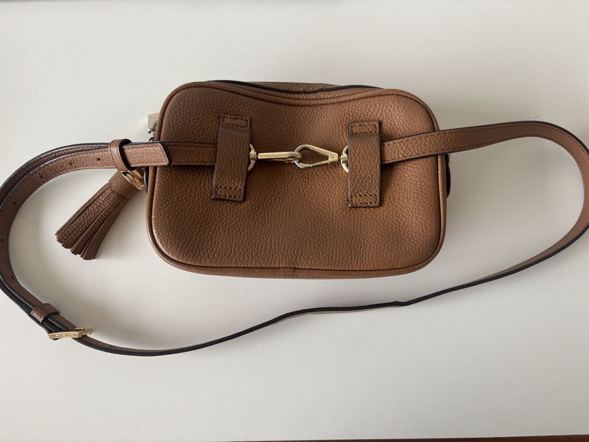 Michael Kors Borse da donna: Michael Kors Umhängetasche – Usato da Zug venduto da eic_6lnh 3