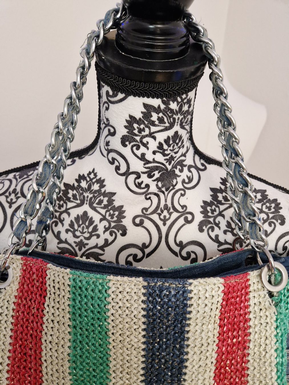 Borse da donna: Stylische Jeans-Tasche mit Perlen und Kette – Usato da Glattbrugg venduto da hap_8w8v 2