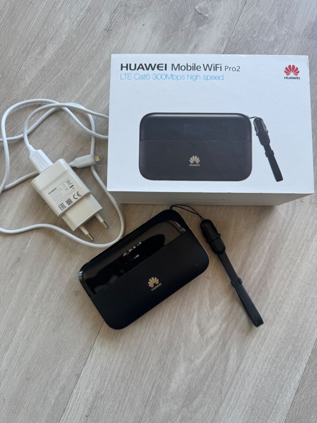 Huawei Modems & Router: HUAWEI Portable Router WiFi Pro2 – Gebraucht aus Neuchatel von Mr-Nobody