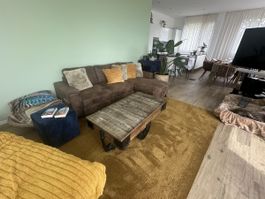 Grosses Ecksofa mit Schlaffunktion