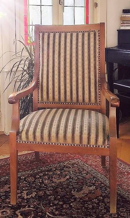 Poltrone: Fauteuil ancien Empire  – Usato da FRIBOURG venduto da bigpolarbears
