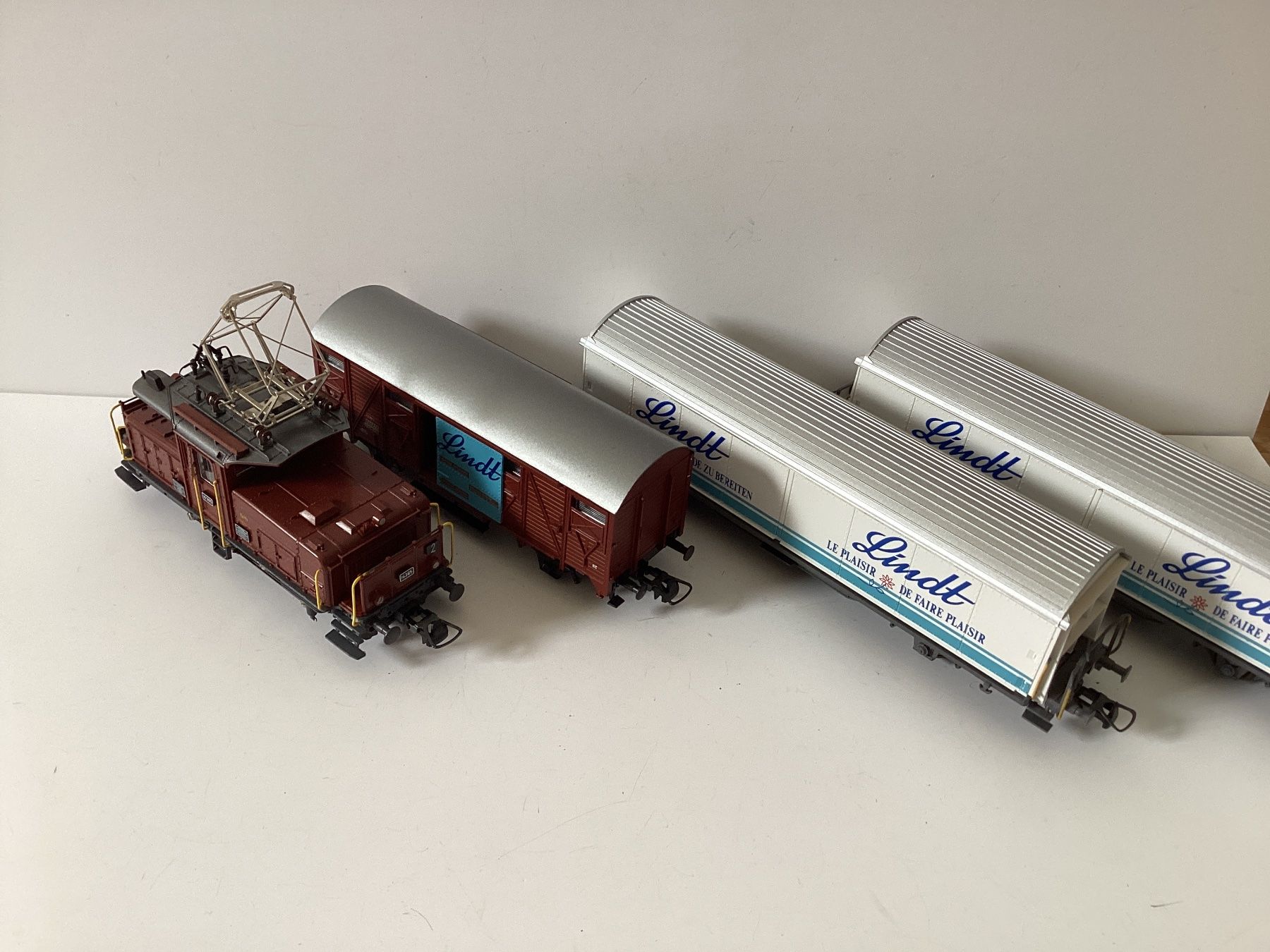Fleischmann Modelleisenbahnen: Roco Lindt SBB Ee 3/3 41089 – Gebraucht aus Effretikon von simtek_de 2