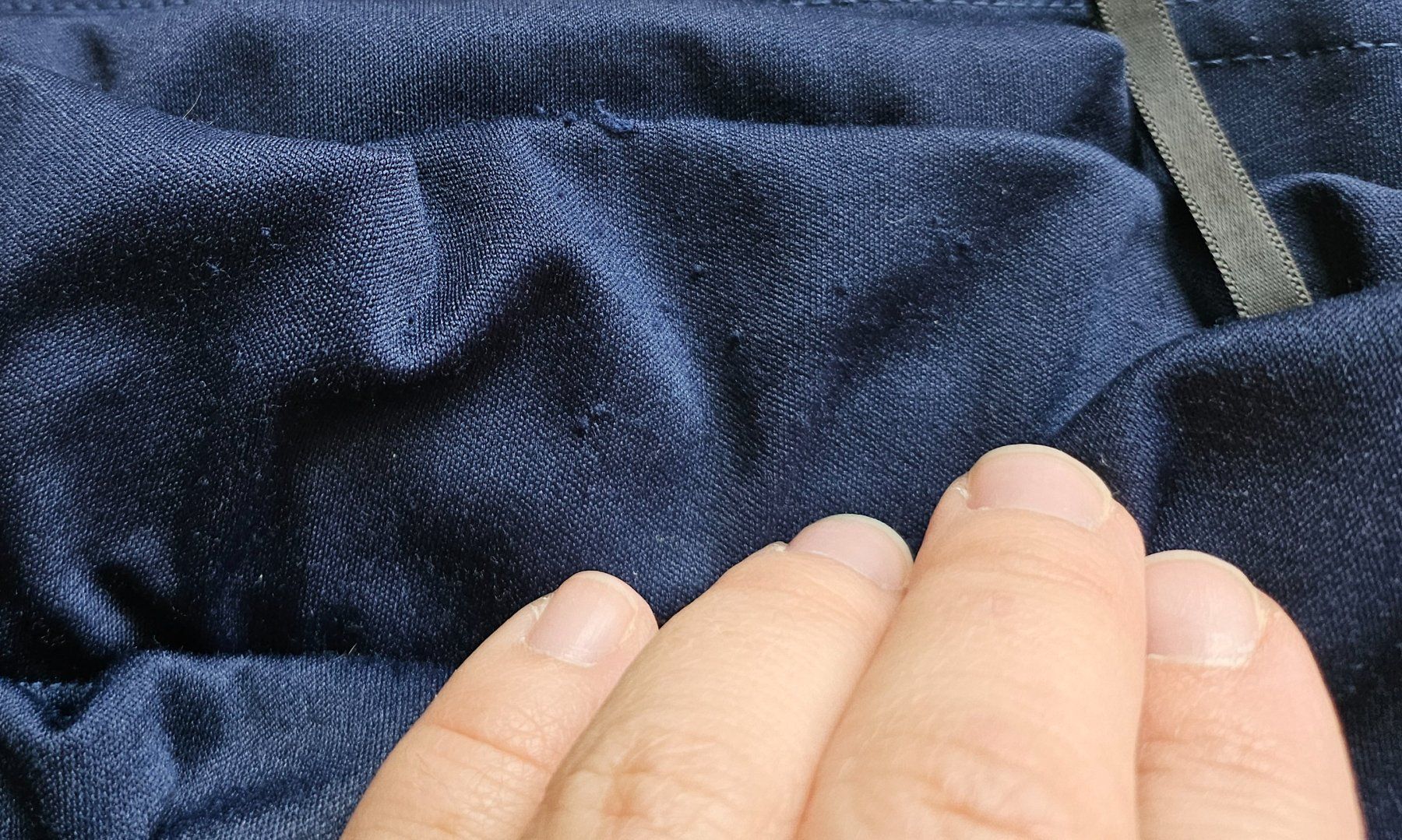 Pantaloni: Hose elegant,leicht glänzend,Elastbund,Kurzgrösse 20/Gr. 40 – Usato da Siblingen venduto da Vany_McDougall 6
