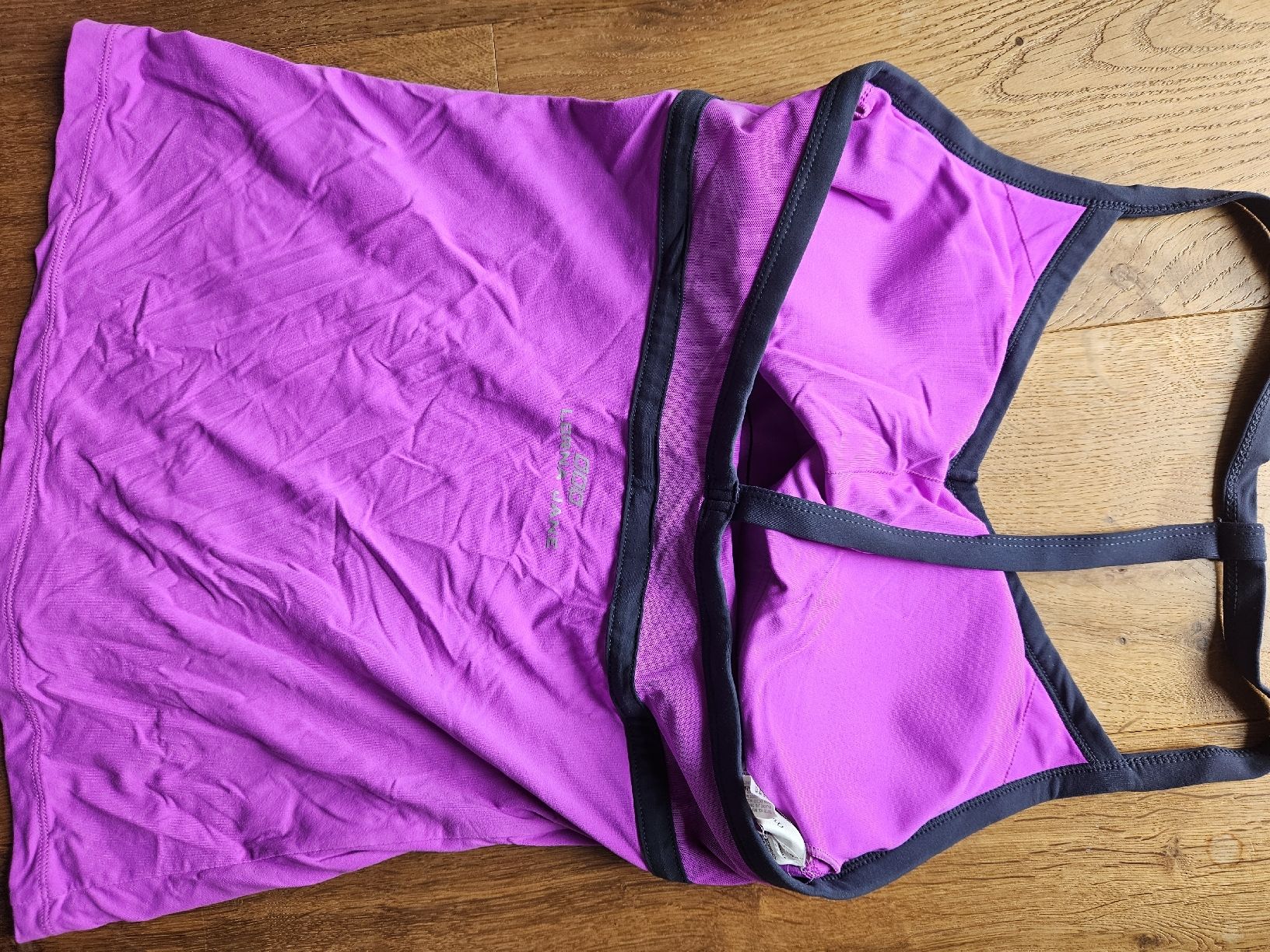 Top: Active Top, Sporttop, Trainingstop, Lila, Gr. M – Usato da Feusisberg venduto da Rosy8835 1