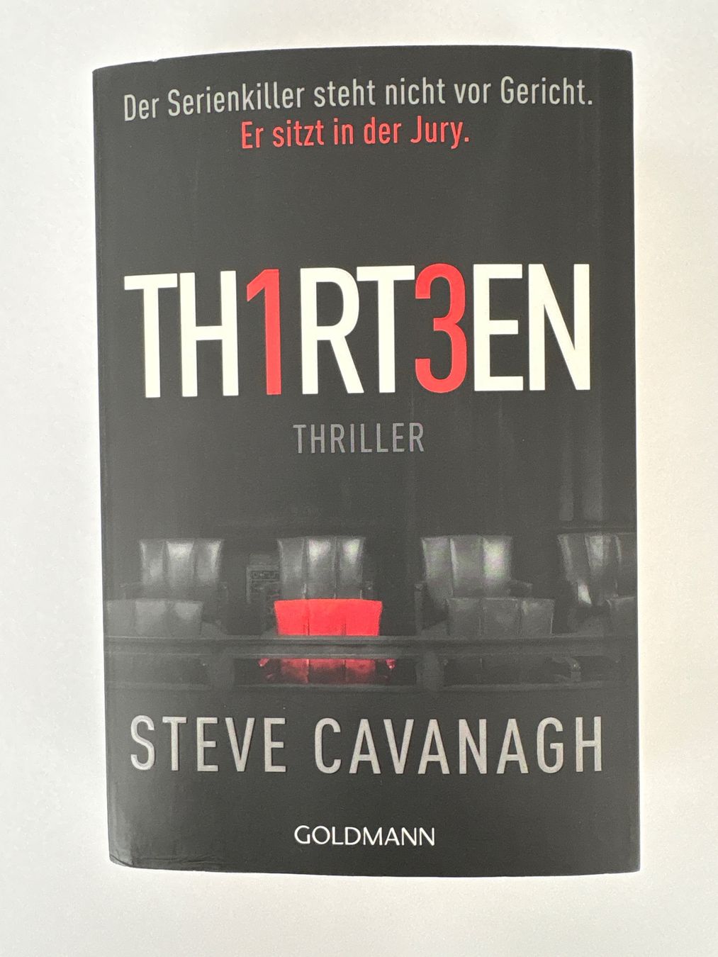 Libri: Steve Cavanaugh Thirteen (Thriller) – Usato da Bassersdorf venduto da rek_x2gl