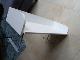 Wandregal weiss mit Metallhalterung 
