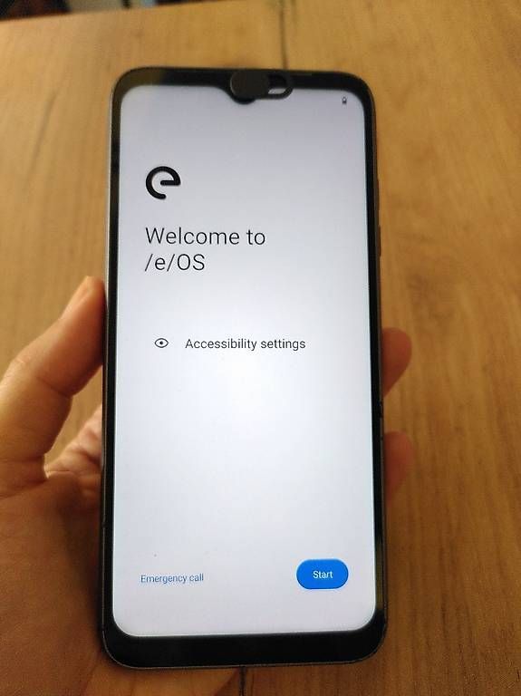 Fairphone Portables: Fairphone 4  128 GB mit /e/OS/ – D'occasion à Novaggio par GreenWebSolutions