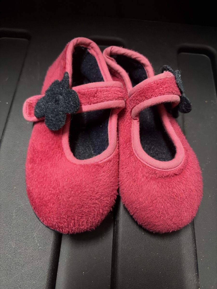 Chaussures filles: Mädchenfinken Grösse 24 – D'occasion à Granges-Paccot par Fwaeber 1