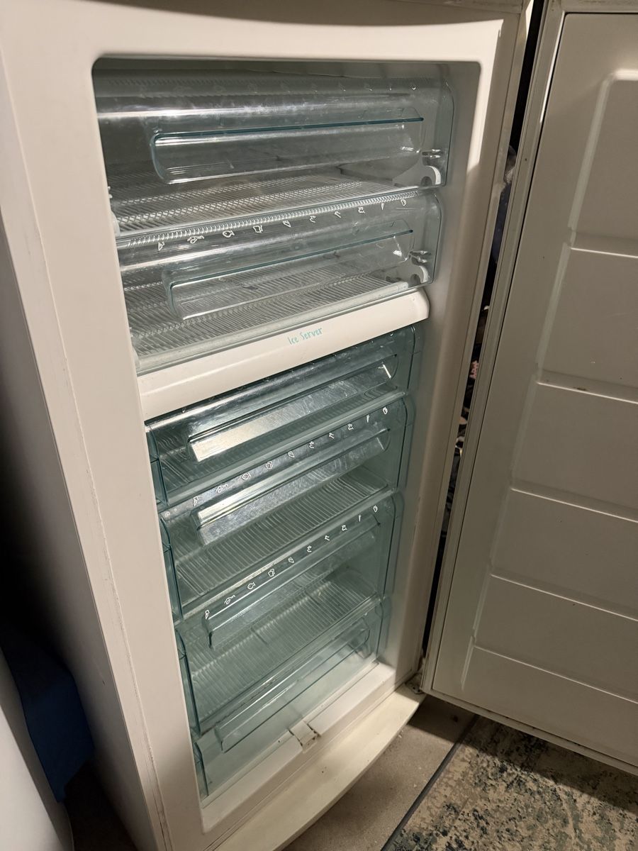 Gefrierschrank: Electrolux EUC2403 Gefrierschrank gebraucht – Gebraucht aus Bösingen von selu04 2