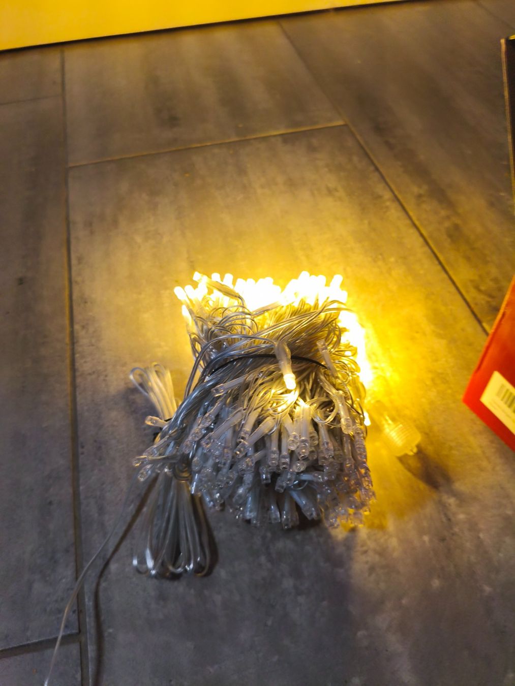 Lichterketten & Leisten: Lichterkette 300 LED  neuwertig – Gebraucht aus Hägglingen von BigJim1 6