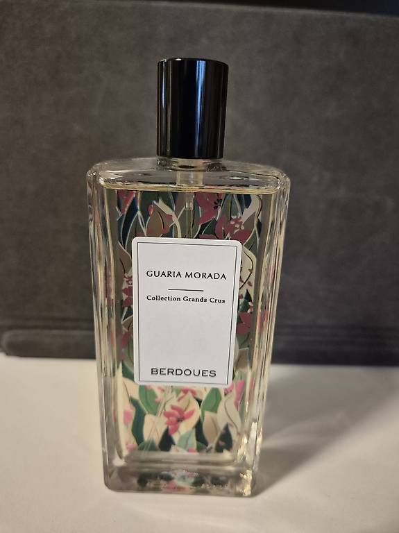 Parfum & Eau de Toilette: Berdoues - Guaria Morada – Gebraucht aus Ennetbürgen von fflury