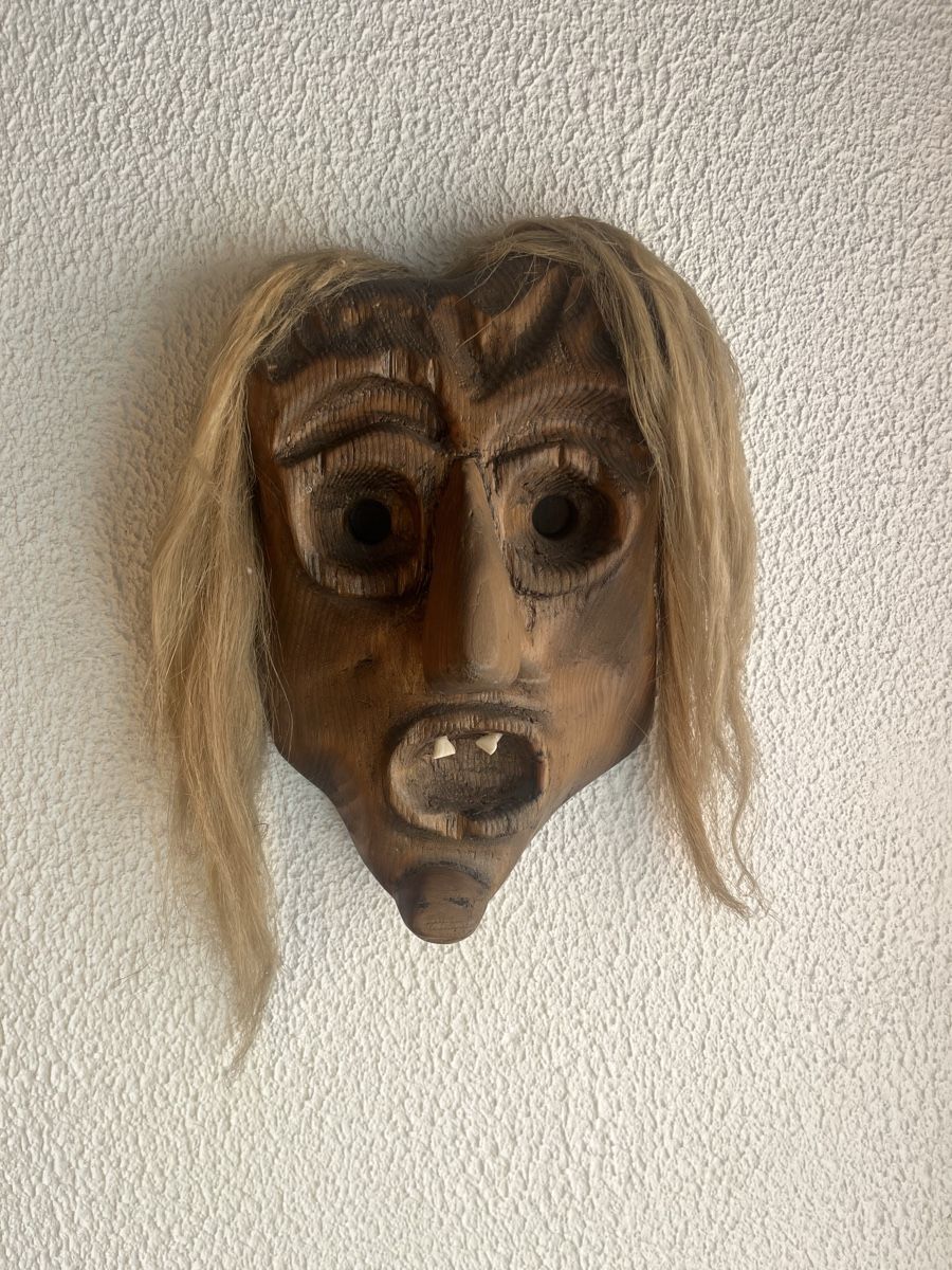 Altro in Antiquarato & Arte: Holzmaske handgeschnitzt, Unikat – Usato da Anglikon venduto da Tanne1