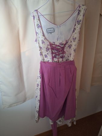 dirndl