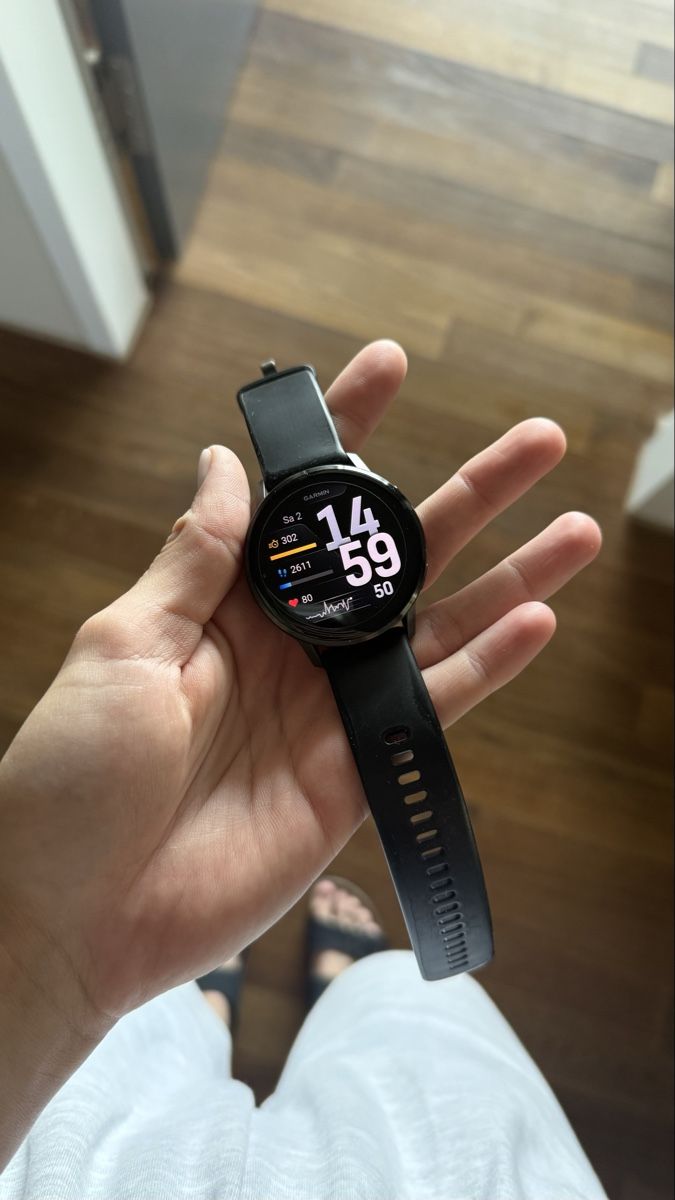 Garmin Smartwatch: Garmin Venu 4 45mm Black – Gebraucht aus Tüscherz-Alfermée von florence.02 1