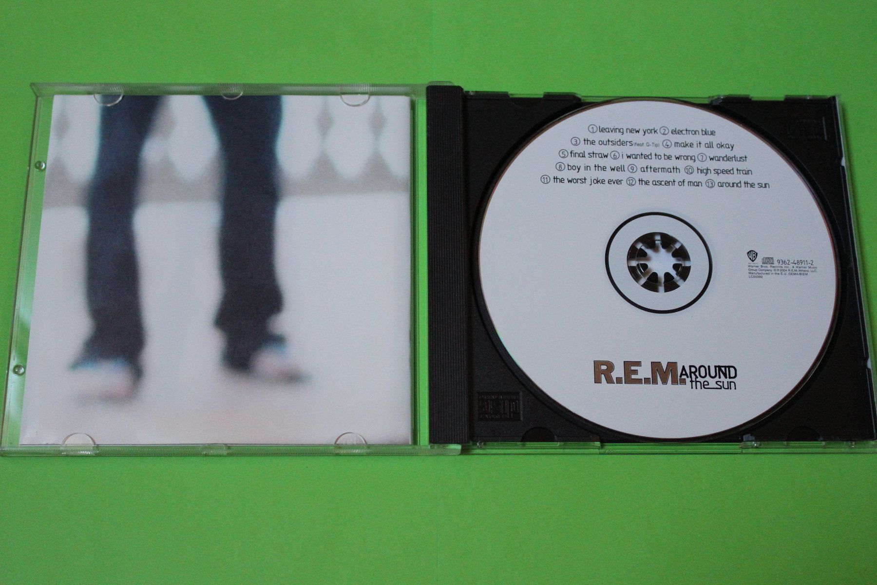 CD: R.E.M. - AROUND THE SUN CD 2004 – Usato da Tübach venduto da JamesStone 3