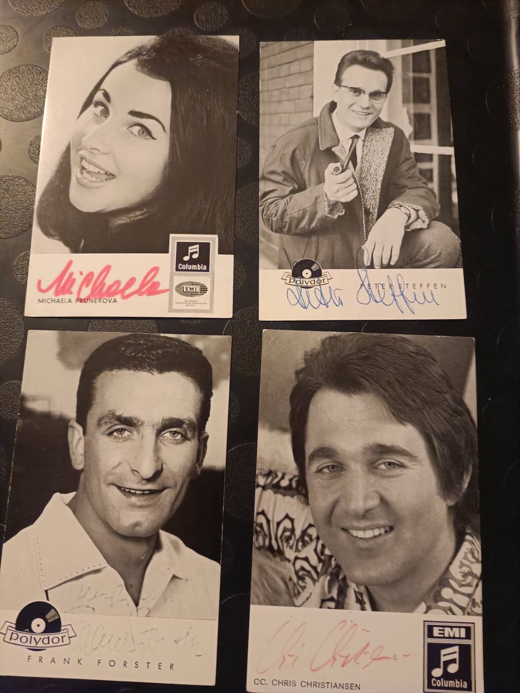 Autografi: Musik - 4x handsignierte alte Karten  - Set – Usato da Menziken venduto da Artographs
