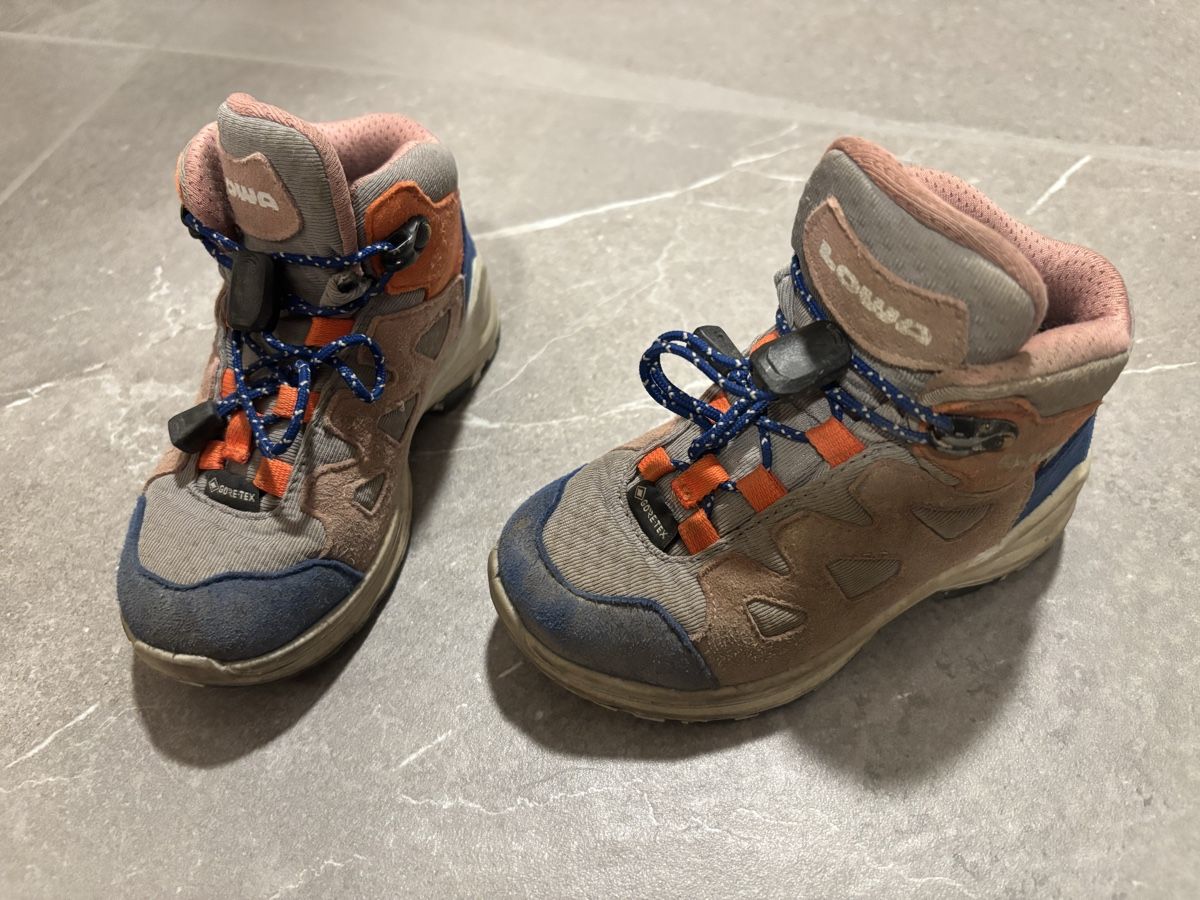 Scarpe per ragazzi: Namuk Lowa Wanderschuhe 25 – Usato da Flims Dorf venduto da maria1988 1