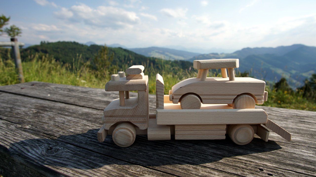 Spielzeuge: Autotransporter aus Holz - Neu Spielzeug – Neu (gemäss Beschreibung) aus Abtwil SG von k0n_xp9v 3