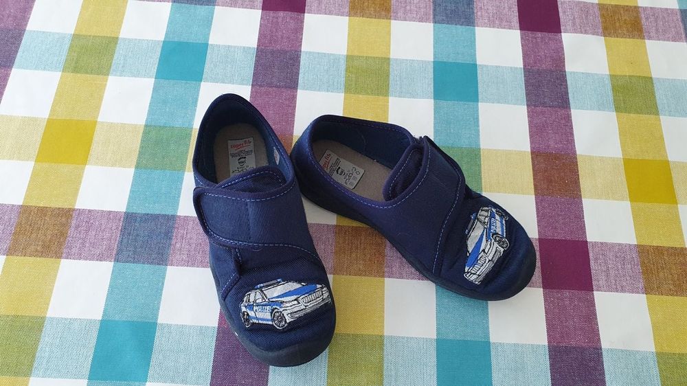  superfit Hausschuhe - Finken - Polizei - Gr. 29 - wie neu 