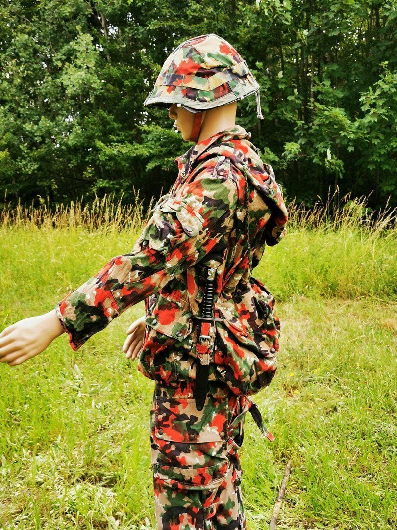 Schweizer Armee Uniformen: Schweizer Armee Kämpferjacke Grösse 48 – Gebraucht aus Schaffhausen von aos_hv6l 1