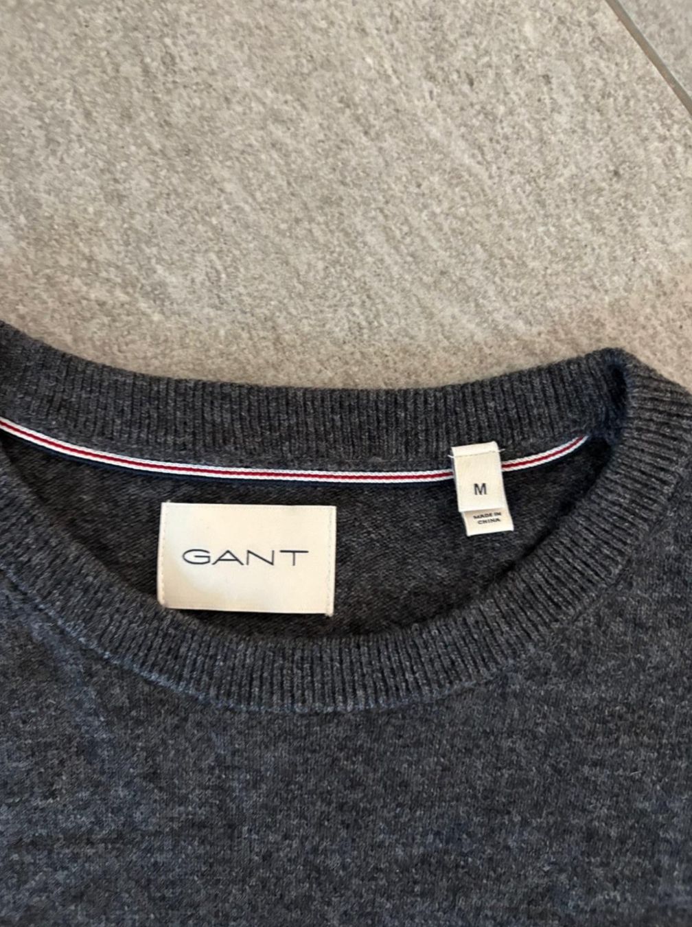 Gant Pulls & Sweat-shirts: GANT Strickpullover Dunkelgrau Grösse M – D'occasion à Männedorf par jad_l7jg 1