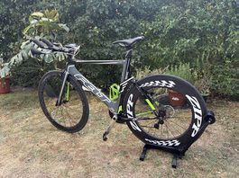 Felt B12 Carbon Triathlon Bike