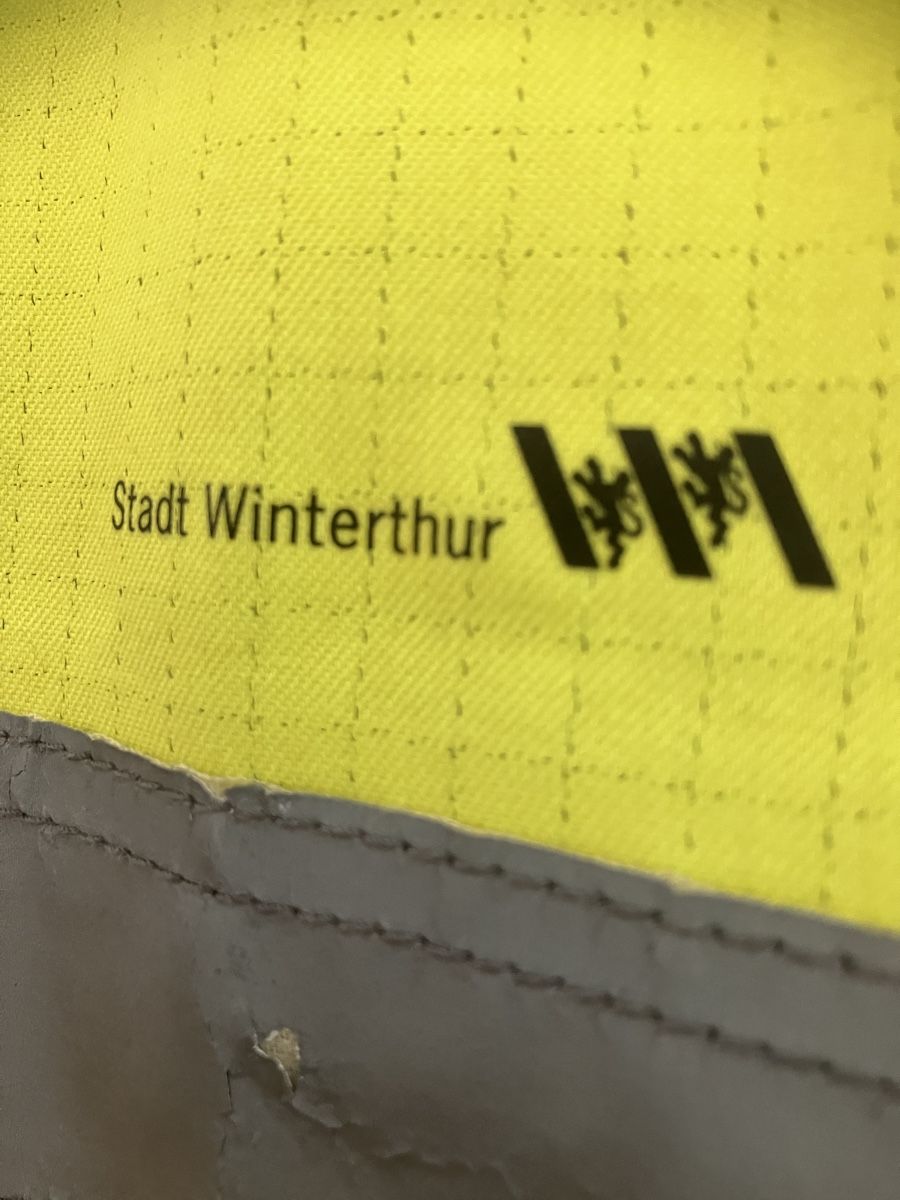 Giacche: Arbeitskleidung   Warnschutz Jacke Gr. M – Usato da Bettwiesen venduto da Zustand57 8