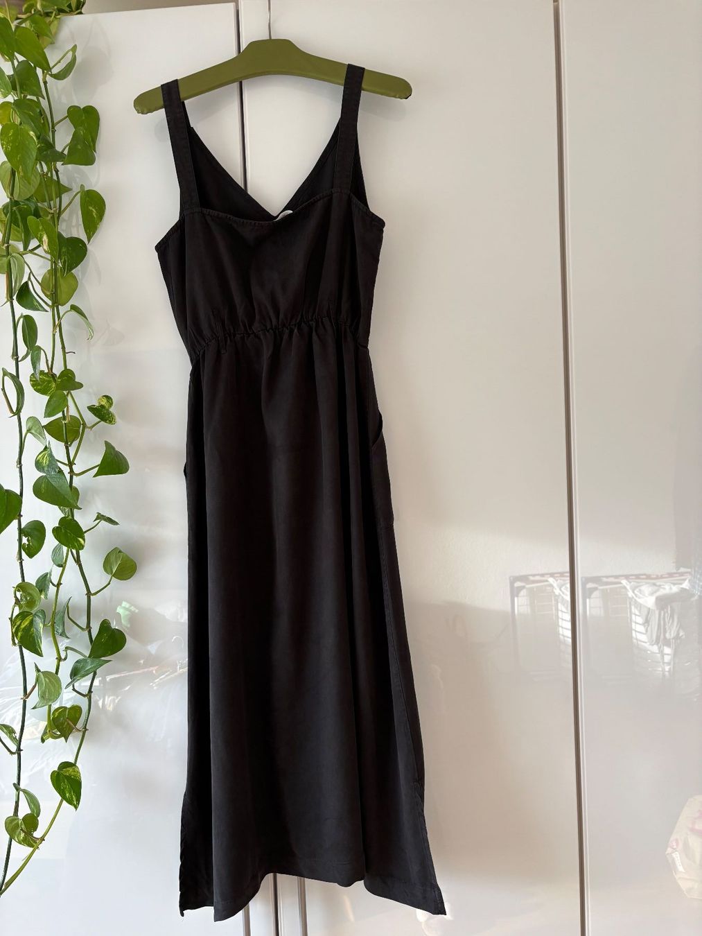 Robes: MISLEY schwarzes Kleid Gr. S – D'occasion à Zürich par missmodernage 5