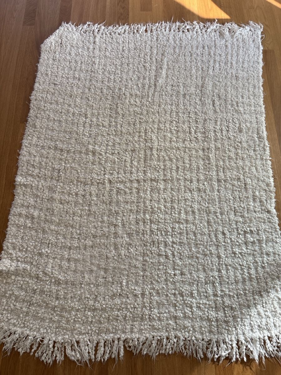 Ikea Coperte: White Textured Throw Blanket with Fringed Edges – Usato da Zürich venduto da cha_jz8q