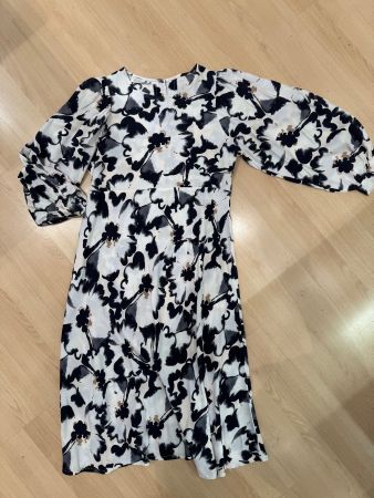 Hübsches Kleid, Masai, Gr. S