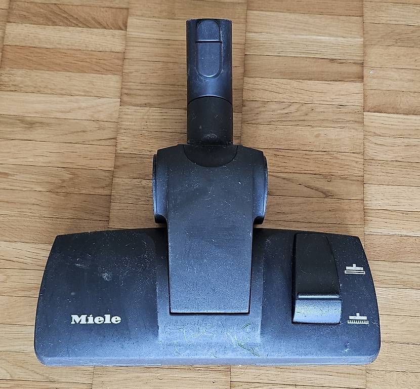 Miele Staubsauger & Zubehör: Miele Original Bodendüse Universal Bodendüse – Gebraucht aus Aarau von Zielu 2