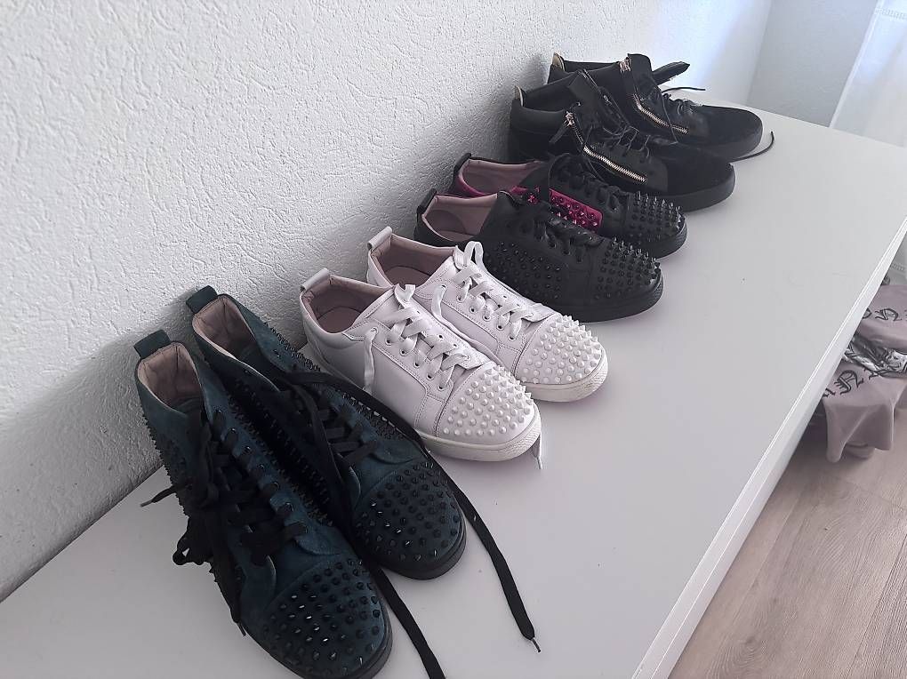 Scarpe da uomo: Verschiedene Sneakers – Usato da Basel venduto da dav_5qdt