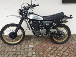 Die Ur-Enduro XT500 mit Alutank revidiert