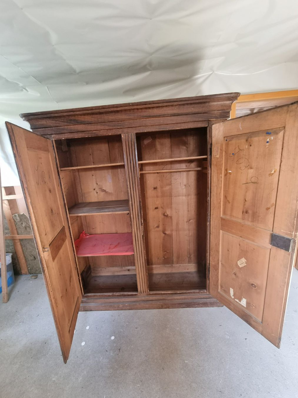 Armadi: Antiker Schrank – Usato da Rheinklingen venduto da Weinberg14 1