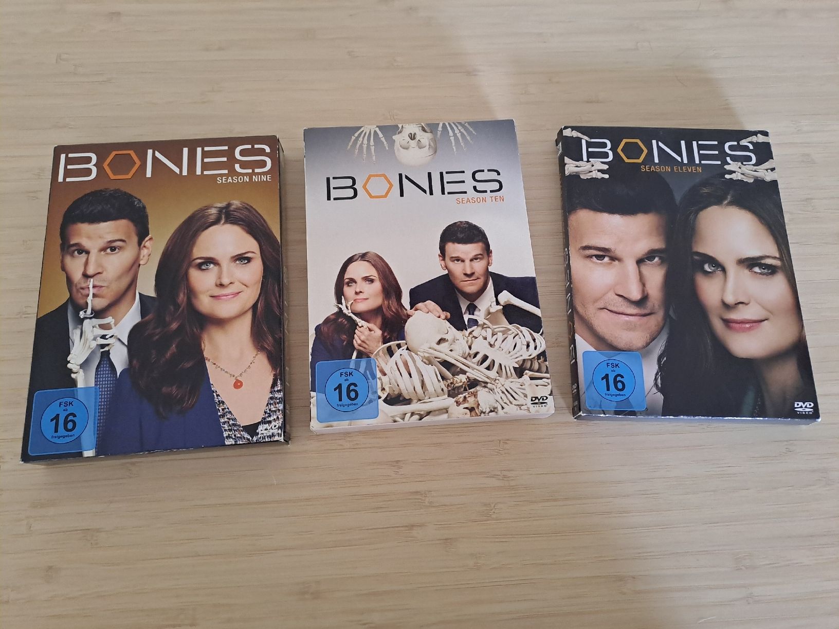 Tutti i DVDs: Bones- Die Knochenjägerin Staffeln 9-11 – Usato da Niederuzwil venduto da mel_whb7