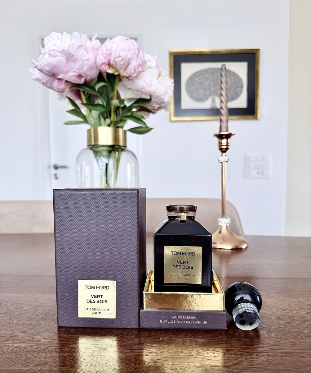 Flacons: Vert Des Bois by Tom Ford 250ml - Empty Flacon – Gebraucht aus Solothurn von kor_7mpb 1