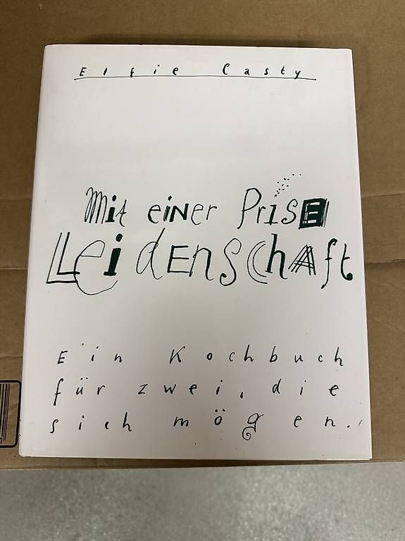 Livres: Kochbuch 'Mit einer Prise Leidenschaft' – D'occasion à Ruswil par aw123