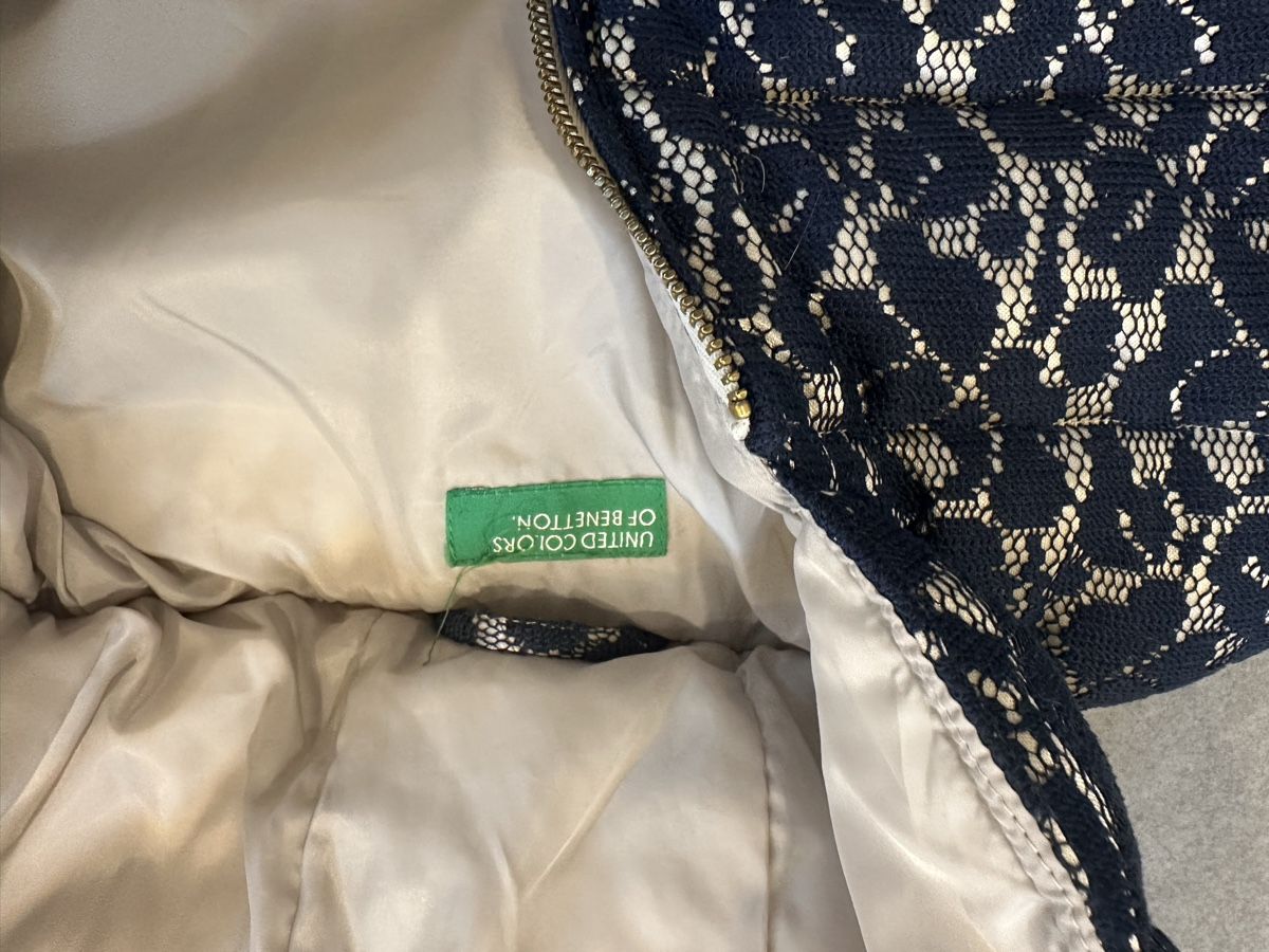 Benetton Vestes & Manteaux: Schöne Winterjacke von Benetton Grösse 122 – D'occasion à Mümliswil par whoismy 1