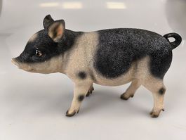 Ferkel aus Kunststoff