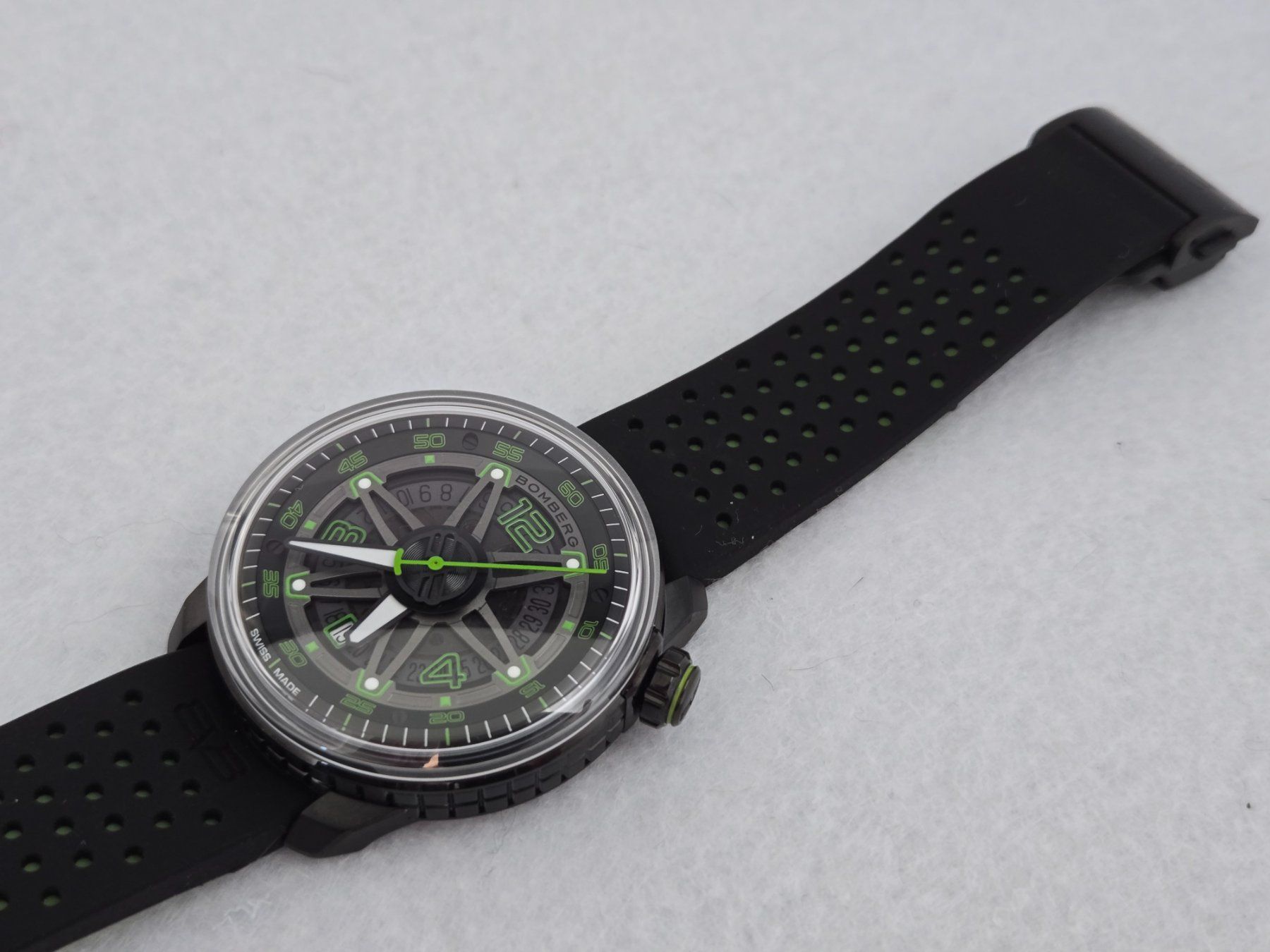 Bomberg Orologi: Bomberg BB-01 automatic green – Nuovo (secondo la descrizione) da Chabrey venduto da Horology 1