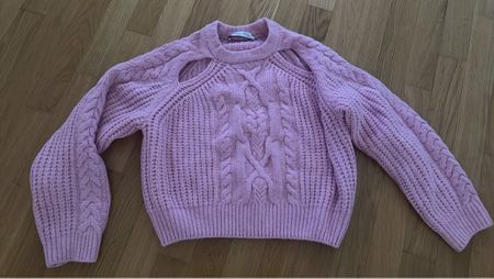 Lila Strickpullover mit Zopfmuster, Grösse S, Top Zustand