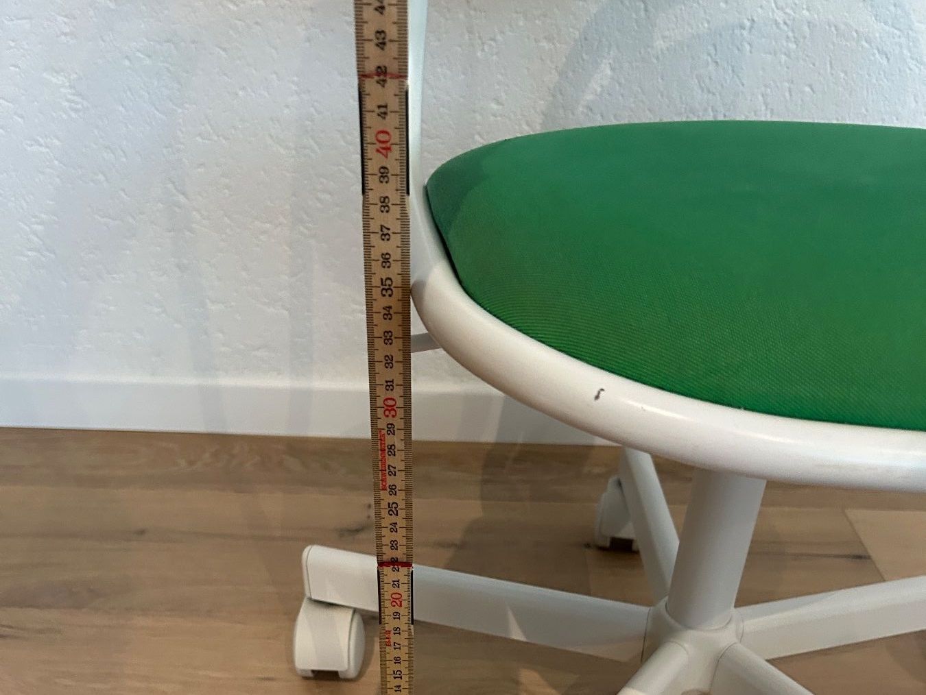 Ikea Stühle: Kinderbürostuhl ÖRFJÄLL – Gebraucht aus Gunzgen von ricco5 1