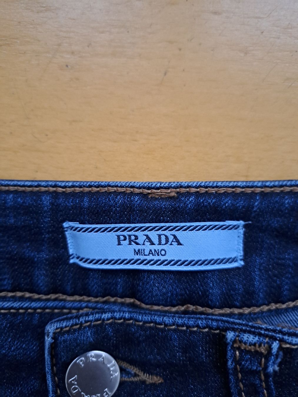 Prada Jeans: Prada Jeans Skinnyfit – Gebraucht aus Thalwil von sternenstaub369 1