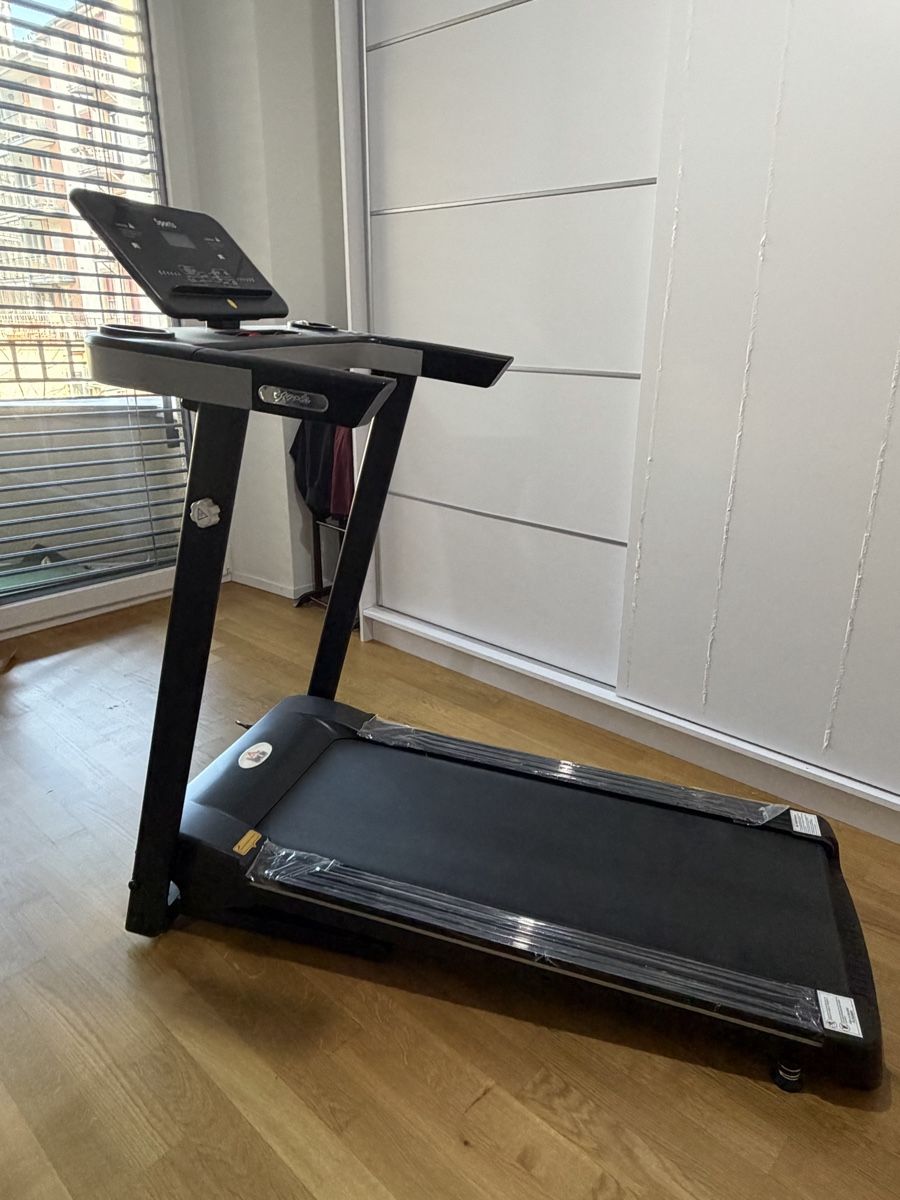 Hometrainer: Treadmill – Gebraucht aus Basel von gia_mkh7 2