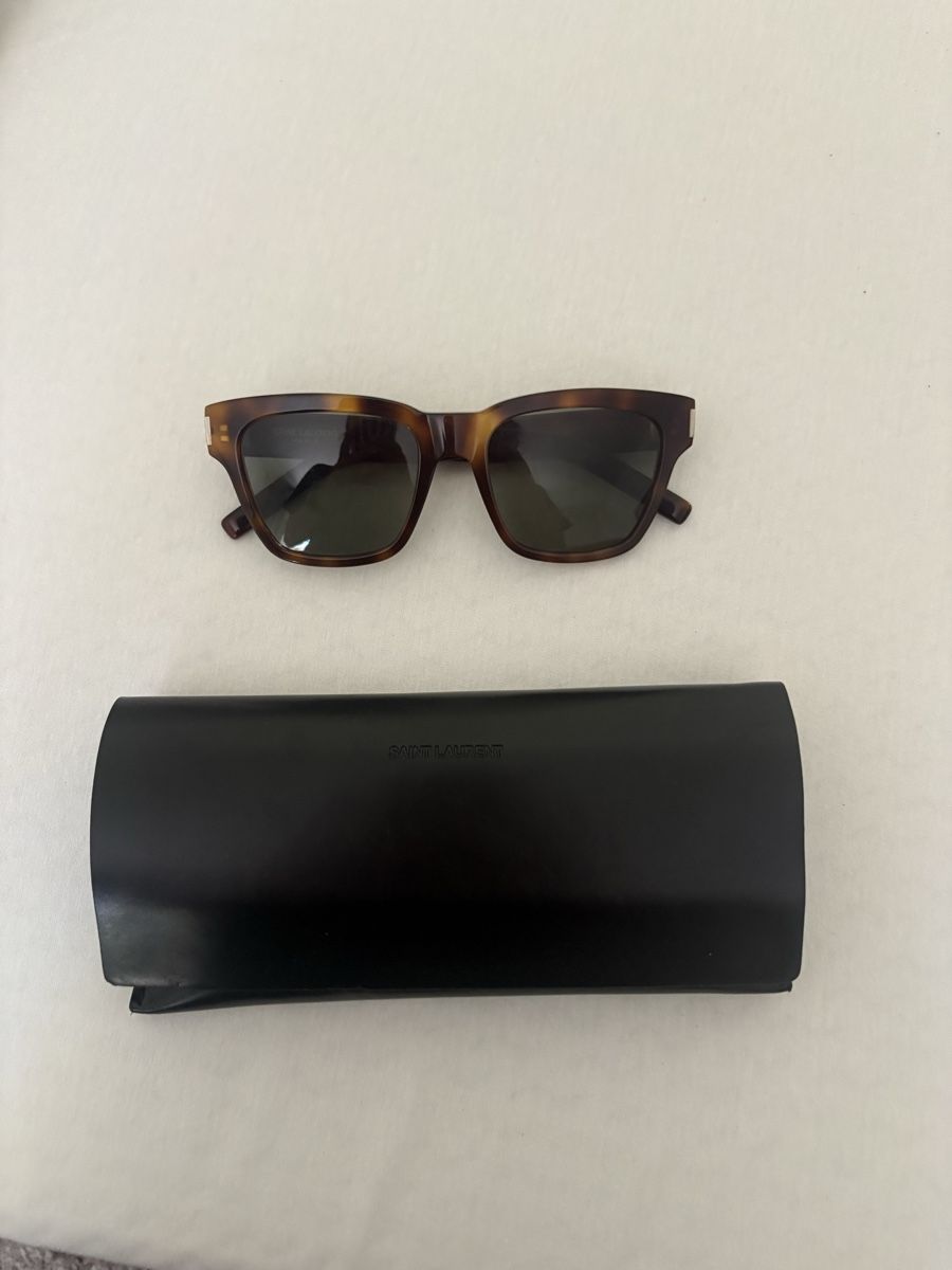 Saint Laurent Lunettes & Verres: Yves Saint Laurent Sonnenbrille – D'occasion à Meiringen par falke250 1